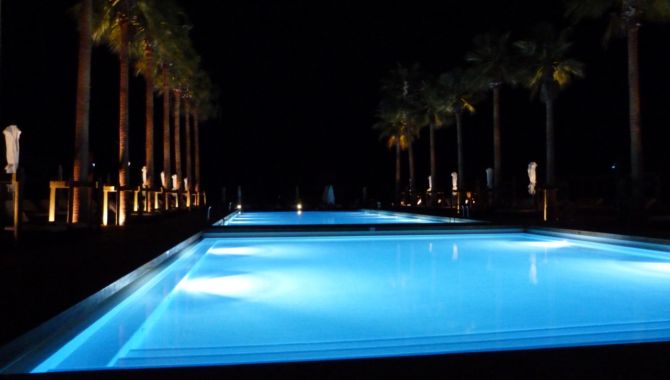 Faro piscine du Tivoli nuit