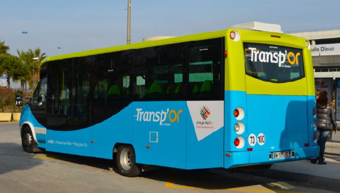 Pays Or bus