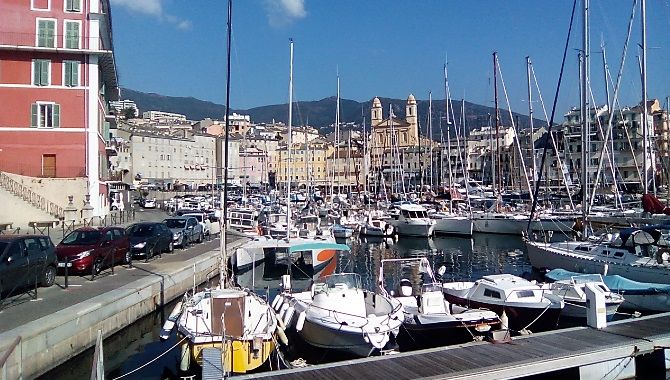 Bastia Vieux Port bateaux
