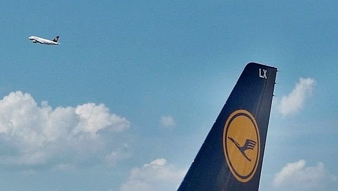 Lufthansa empennage