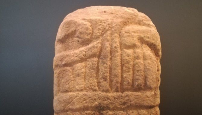 Rodez Musee Fenaille statue menhir