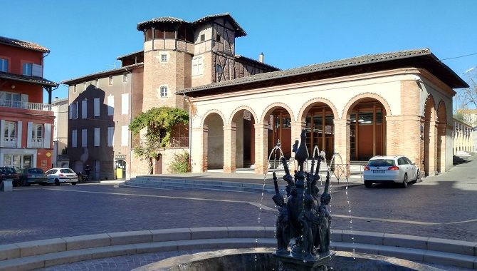 Gaillac place du Griffoul