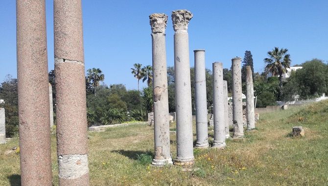 Tunis Carthage colonnes