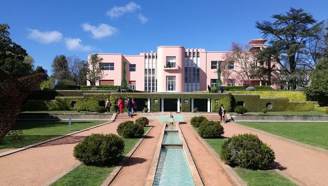 Porto Serralves villa