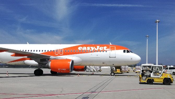 easyJet A320 parking